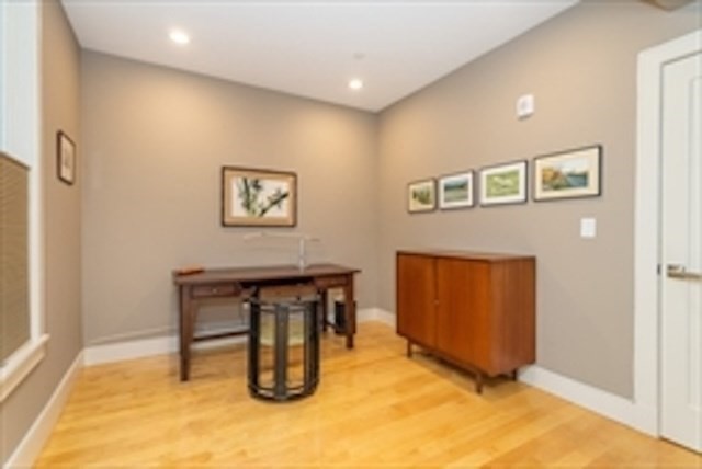 542 Dorchester Ave, South Boston