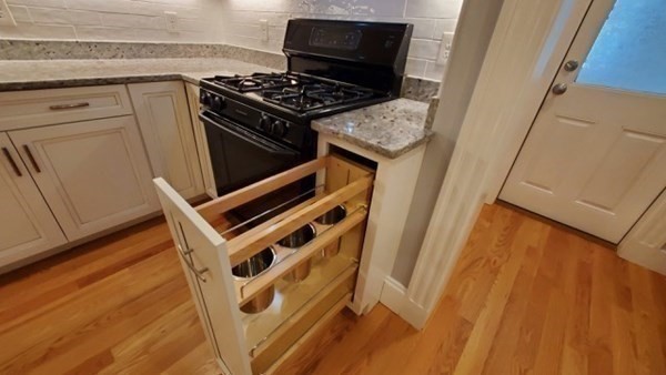 9 Loring St, Belmont