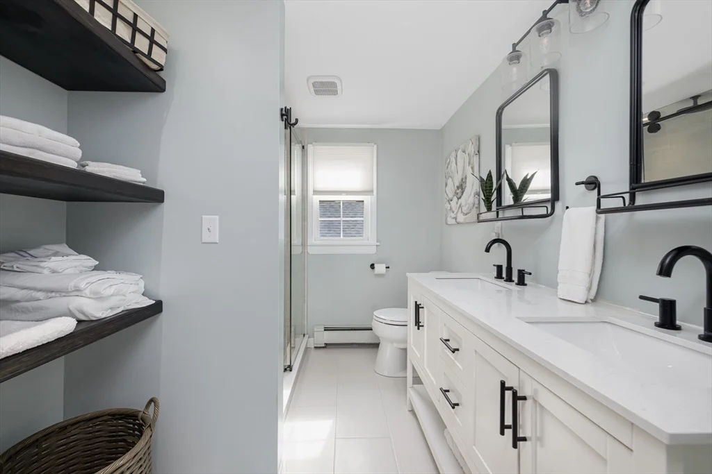 42 Fairmount St, New Bedford