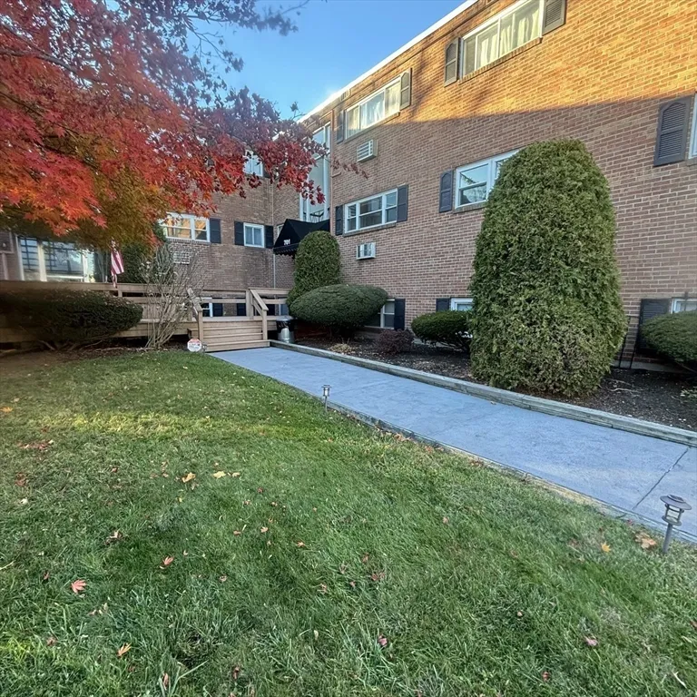 701 Adams St, Dorchester