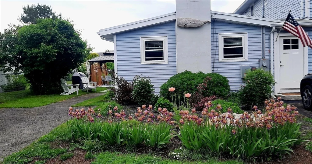 6 Cabo Dr, East Gloucester