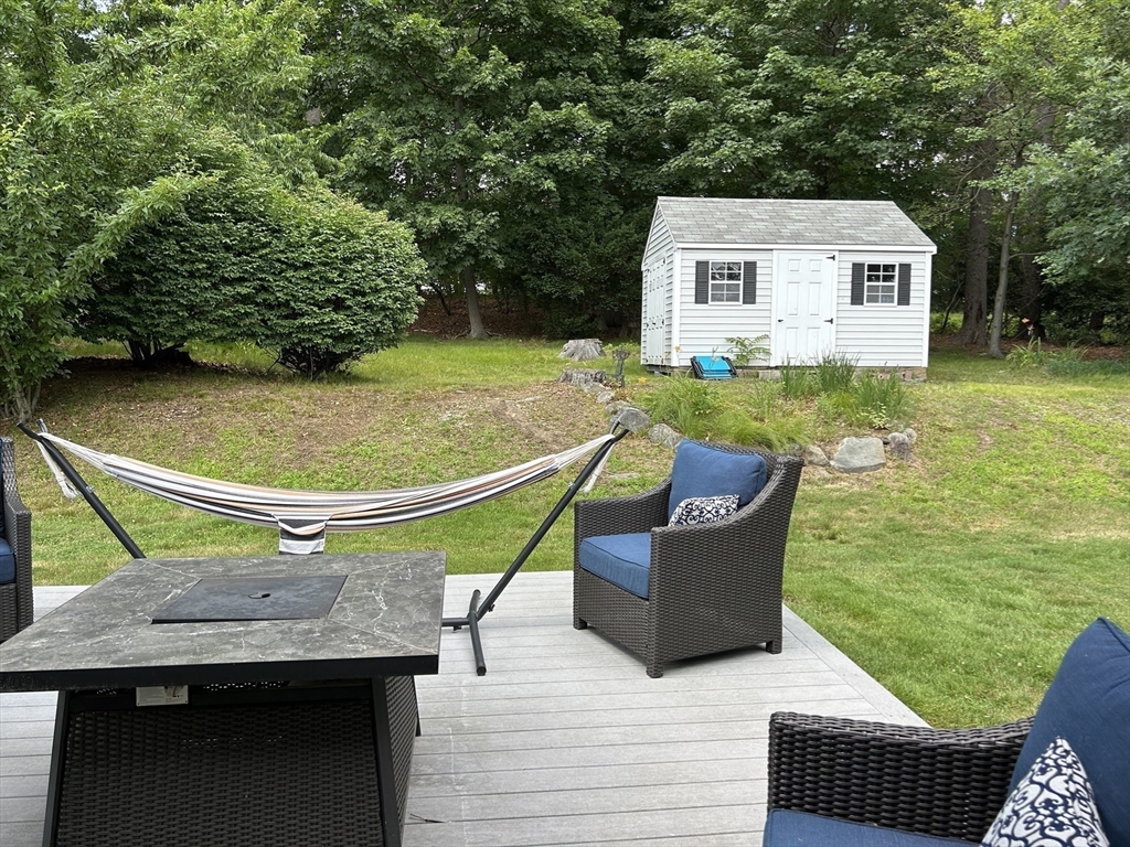 23 Joseph Rd, Framingham