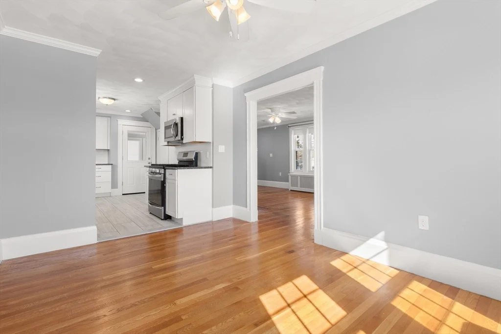 42 Phillips Rd, Nahant