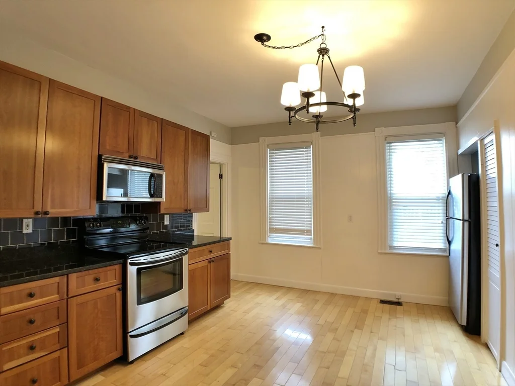 128 Chestnut St, Brookline