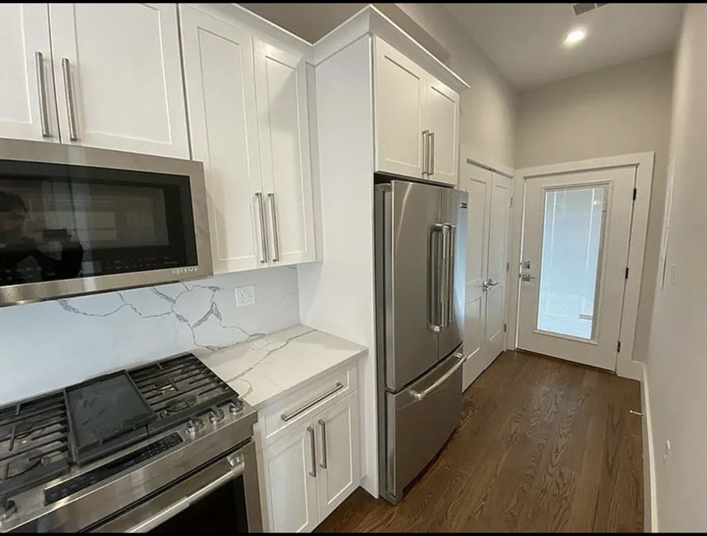 64 Gove St, East Boston