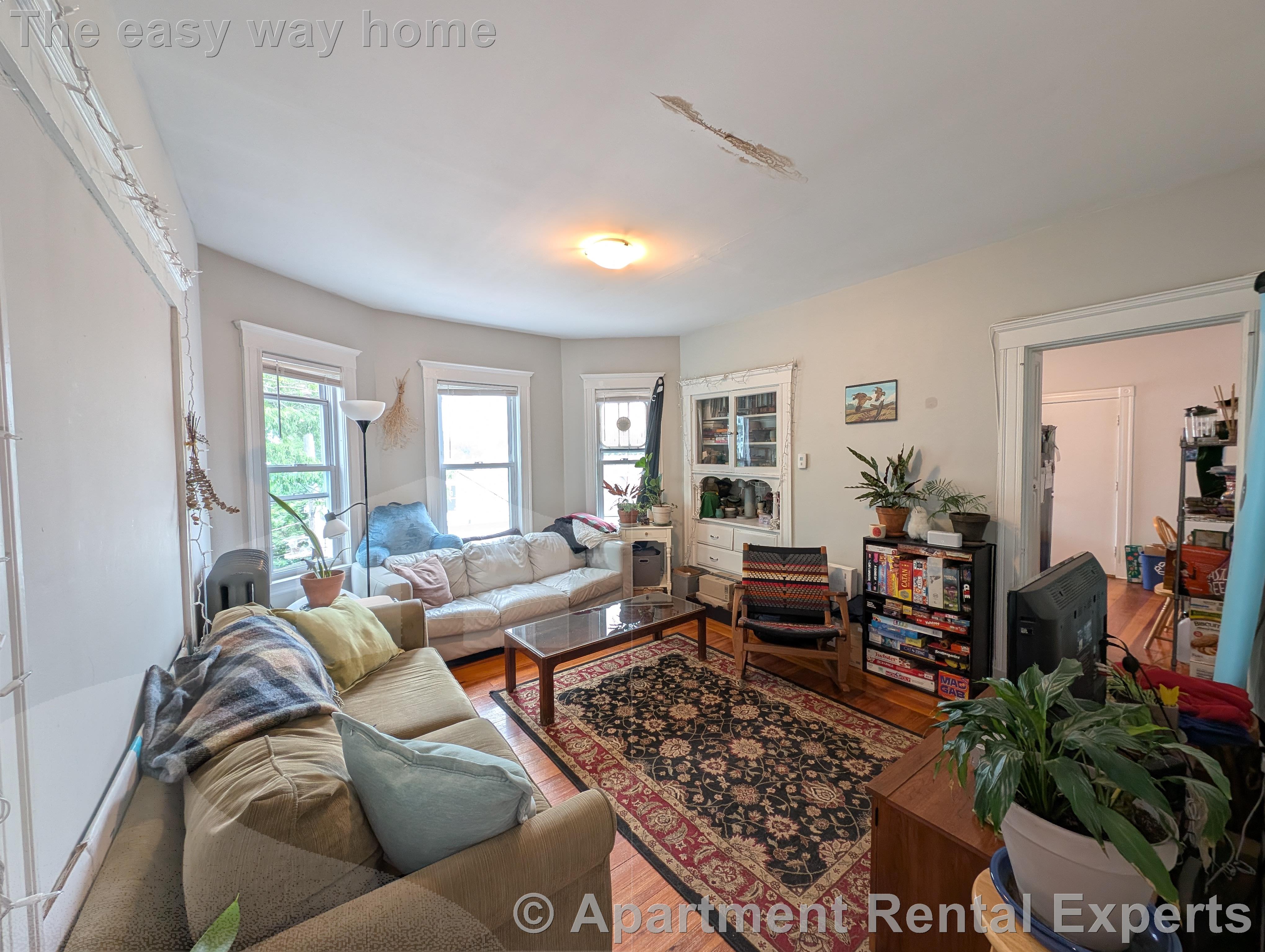 41 Belknap St, Teele Square