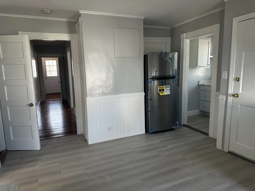 4 Howard Ave, Attleboro