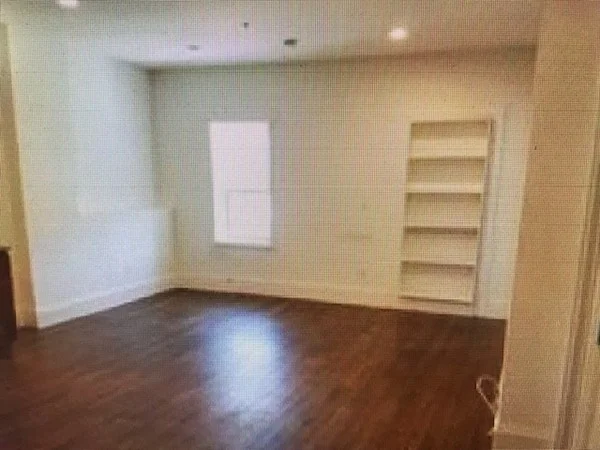 53 Heath St, Jamaica Plain