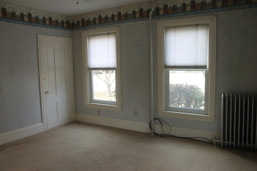 112 Cottage St, Franklin