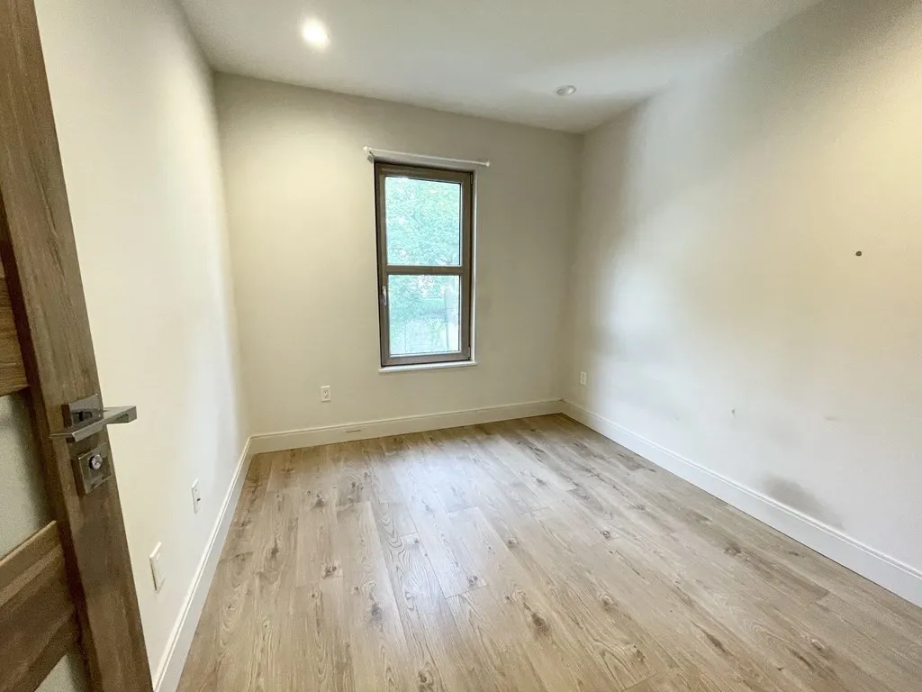 118 Buttonwood, Boston