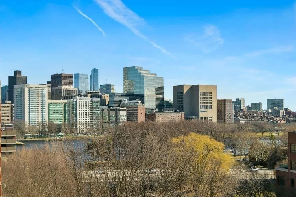 4 Canal Park, East Cambridge