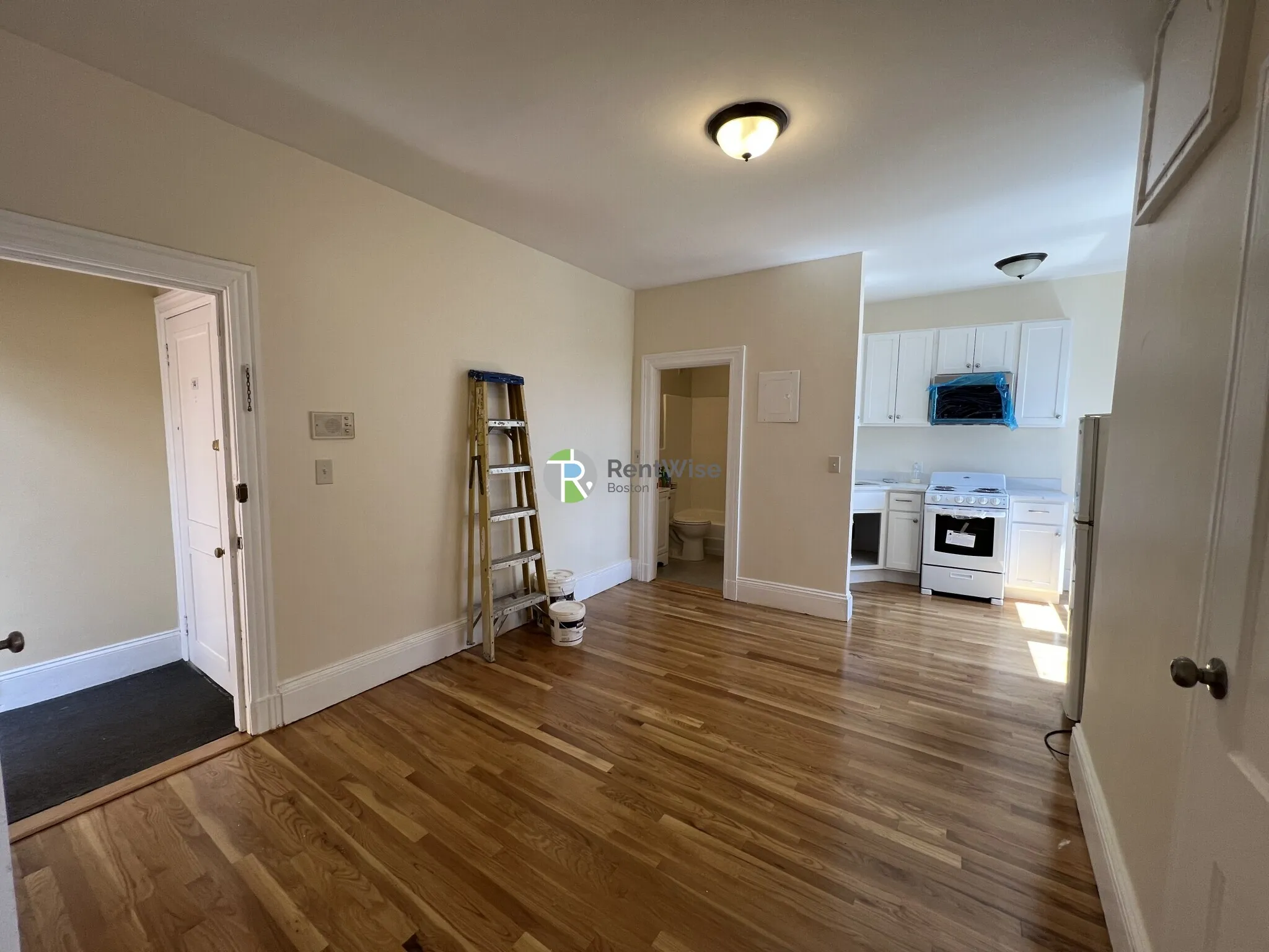 1212 Commonwealth Ave, Brighton