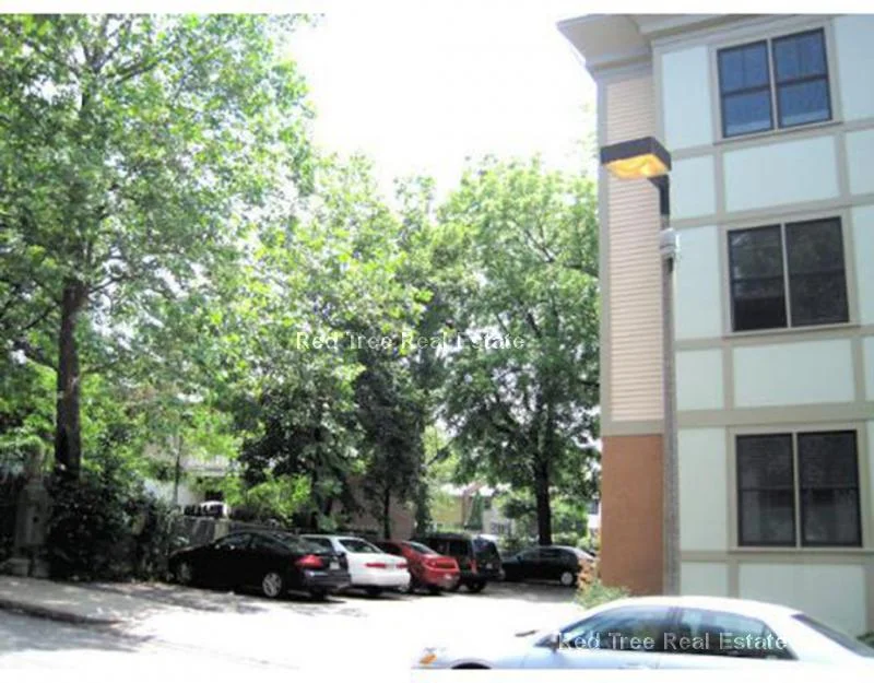 81 Westminster Ave, Roxbury