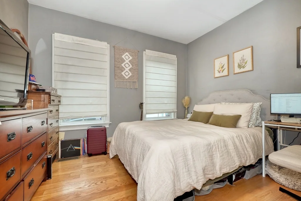 227 Bowen St, South Boston