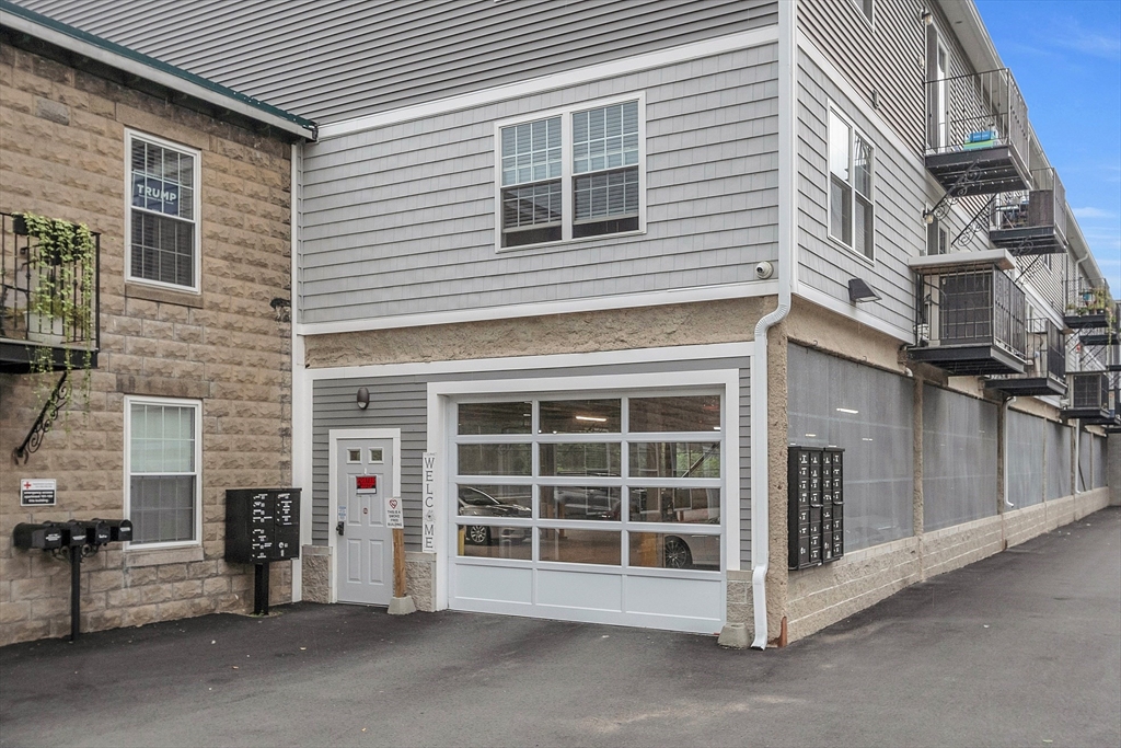 2 South Grove St, Bradford