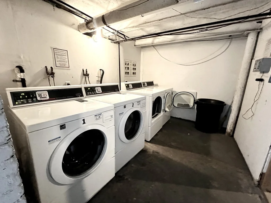 76 Babcock St, Coolidge Corner