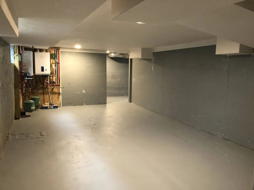 103 Lexington St, Auburndale