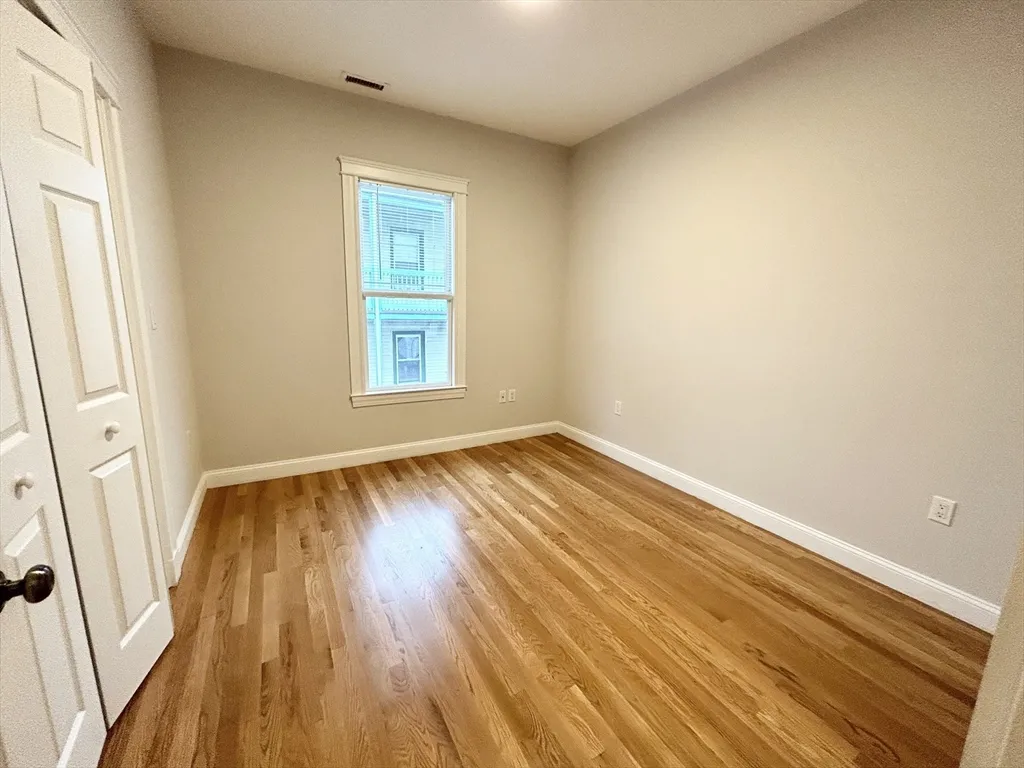 12 Buttonwood, Boston