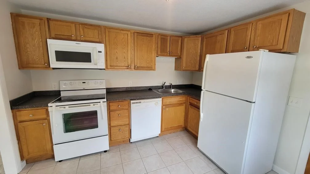 6 Whitman Rd, Waltham