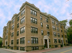 39 Clinton St, Mid-Cambridge