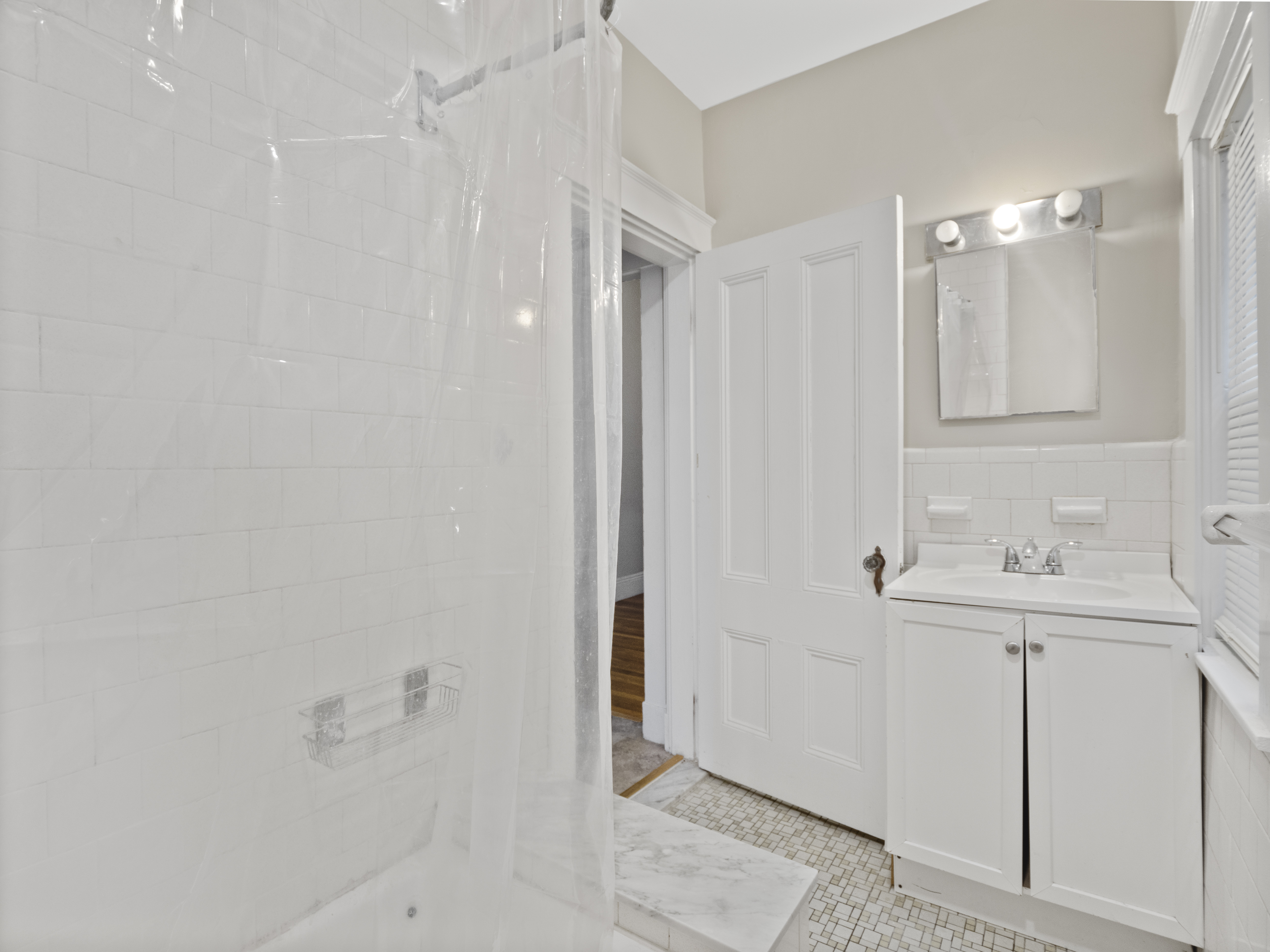 44 Cameron Ave, Teele Square