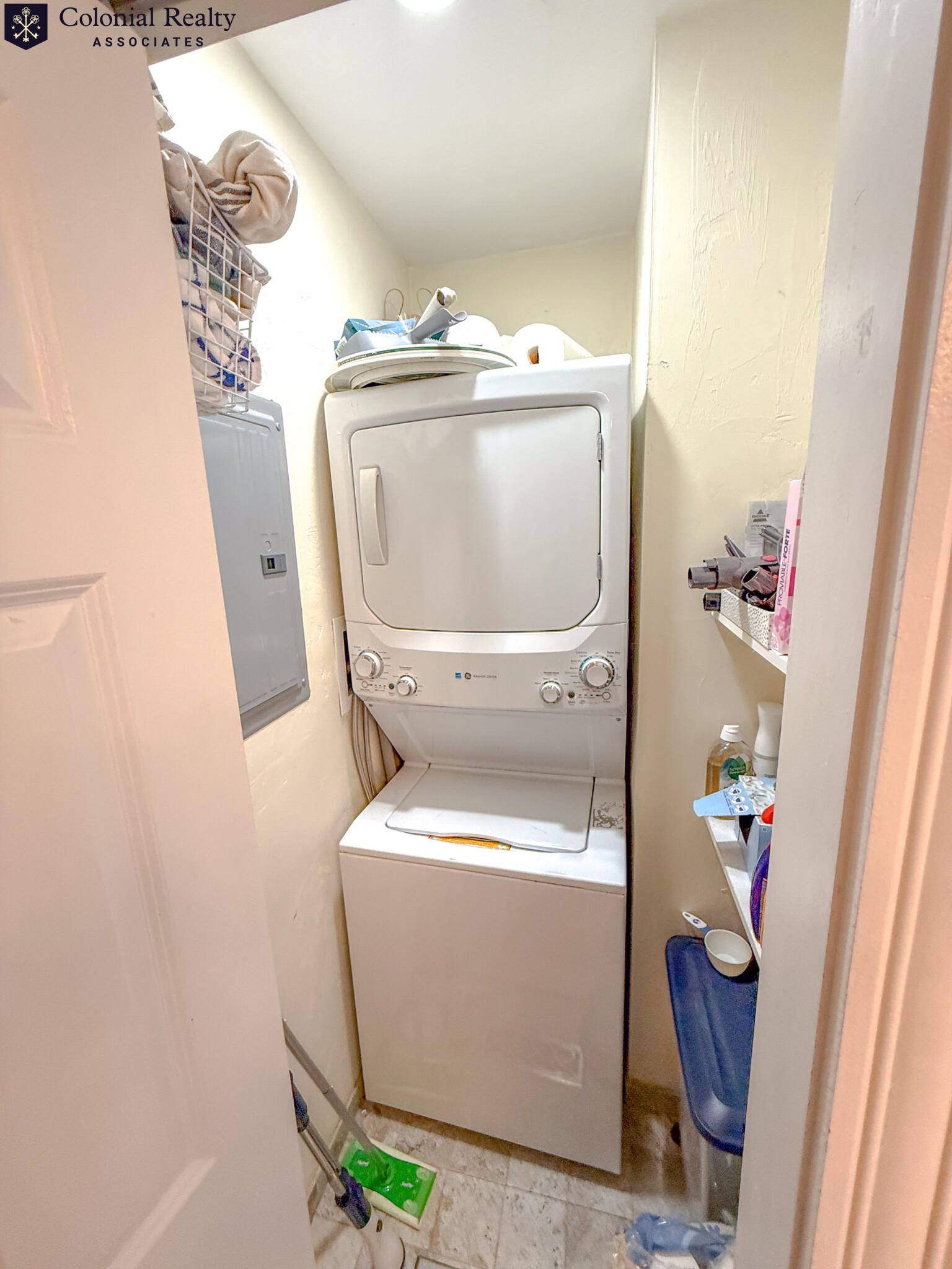 83 Putnam St, East Watertown