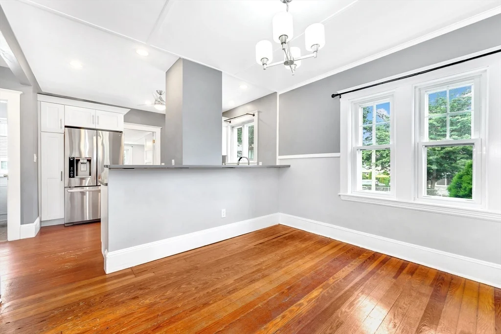 36 Marshall St, Winthrop Center