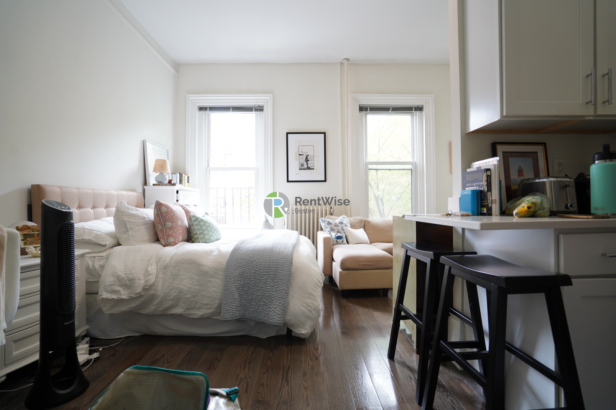 90 Charles St, Beacon Hill