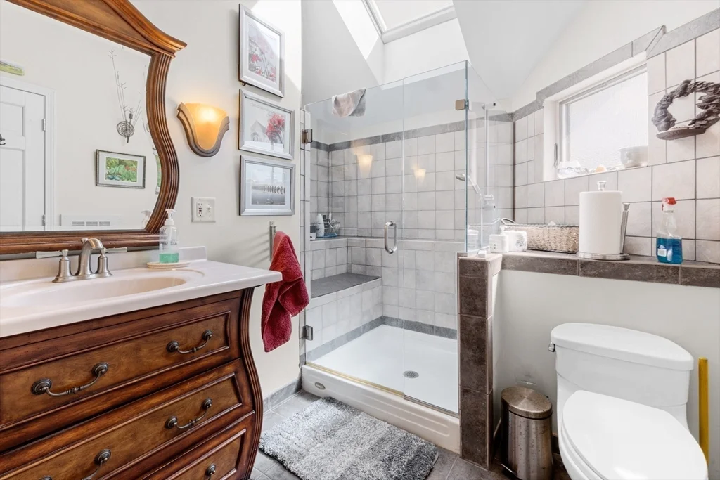 2 Windward Way, Sconticut Neck