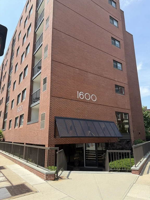 1600 Massachusetts Ave, Neighborhood Nine