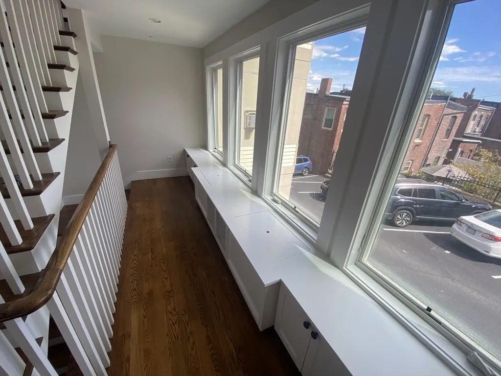 435 East 3rd St, South Boston