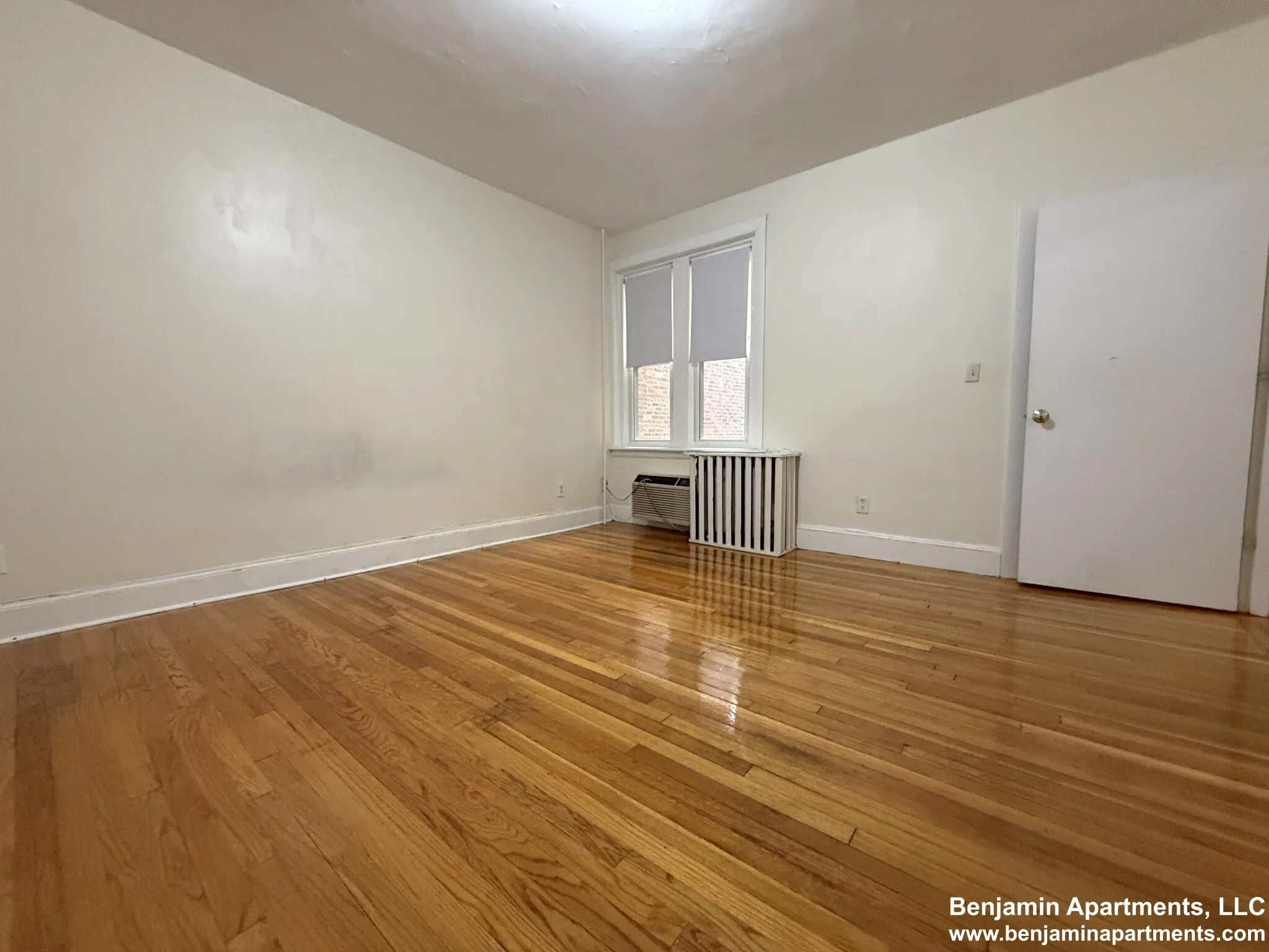 33 Lancaster Ter, Corey Hill