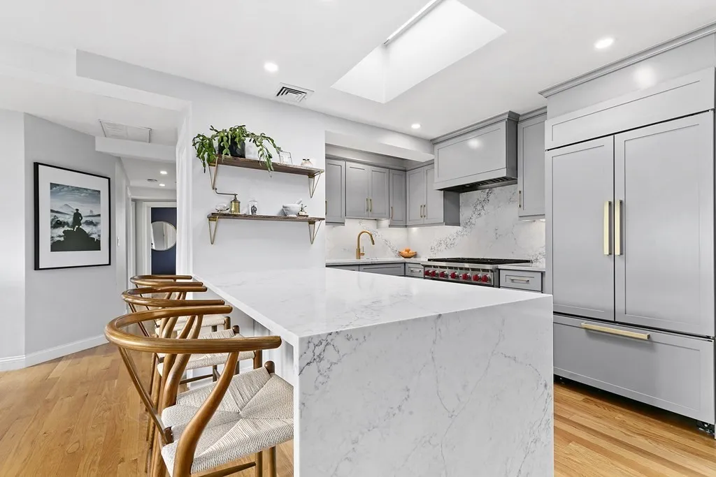 545 Cambridge St, East Cambridge