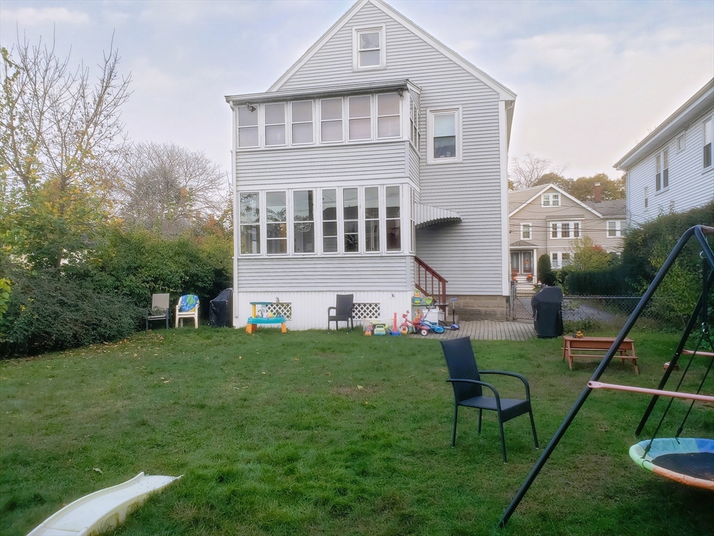 9 Menotomy Rd, Arlington