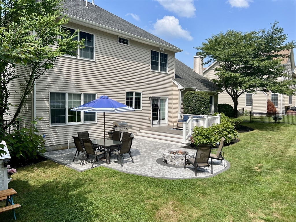 24 Endean Dr, Walpole