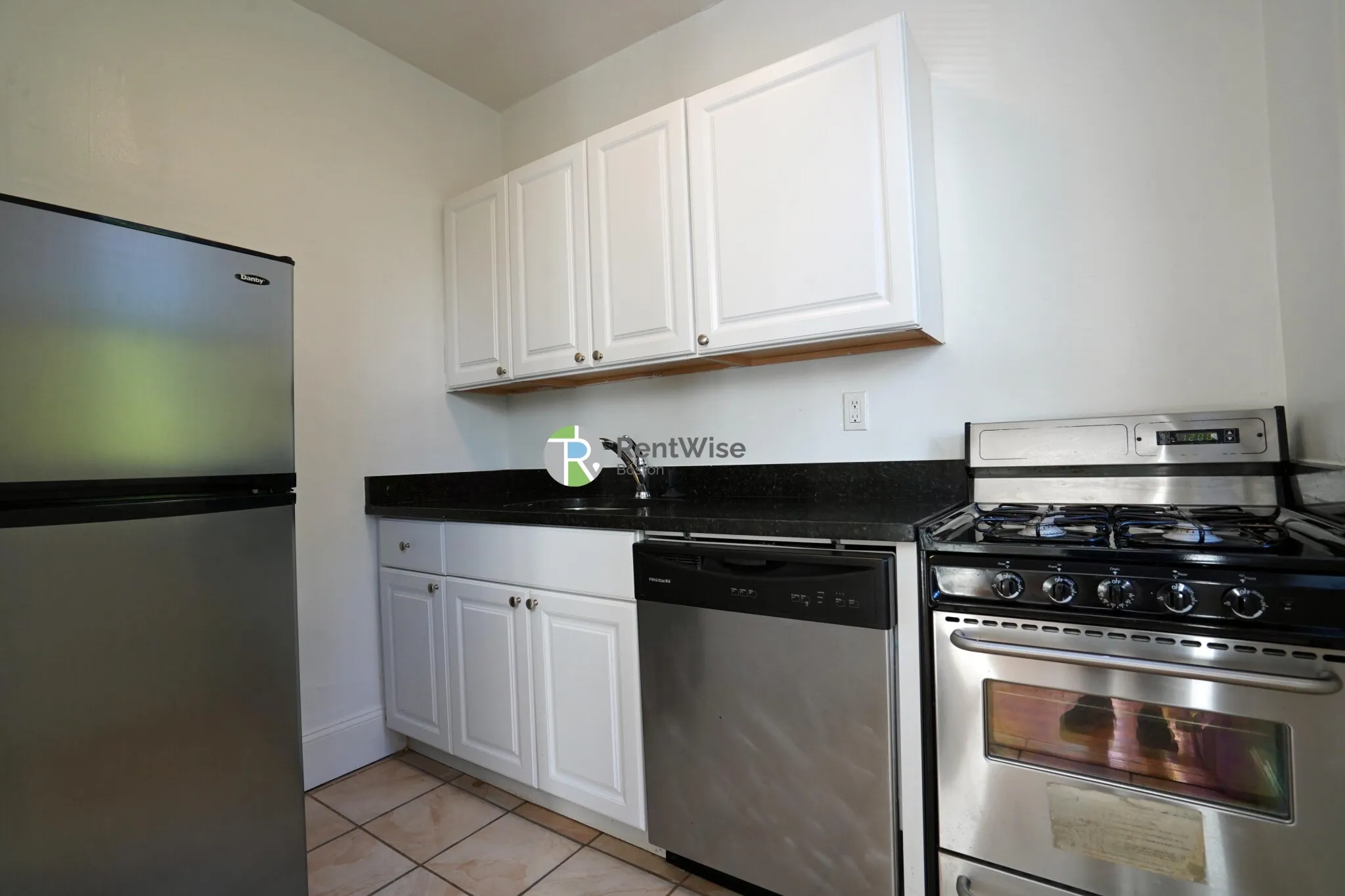 86 Brainerd Rd, Allston