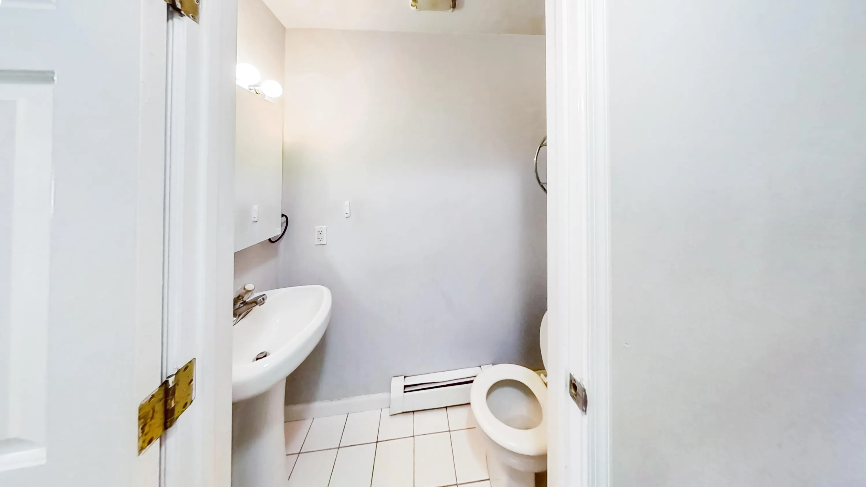 35 Juniper St, Roxbury