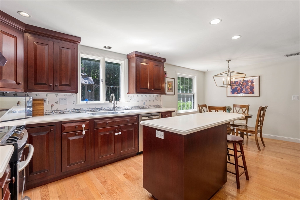 26 Cedar Hill Rd, Dover