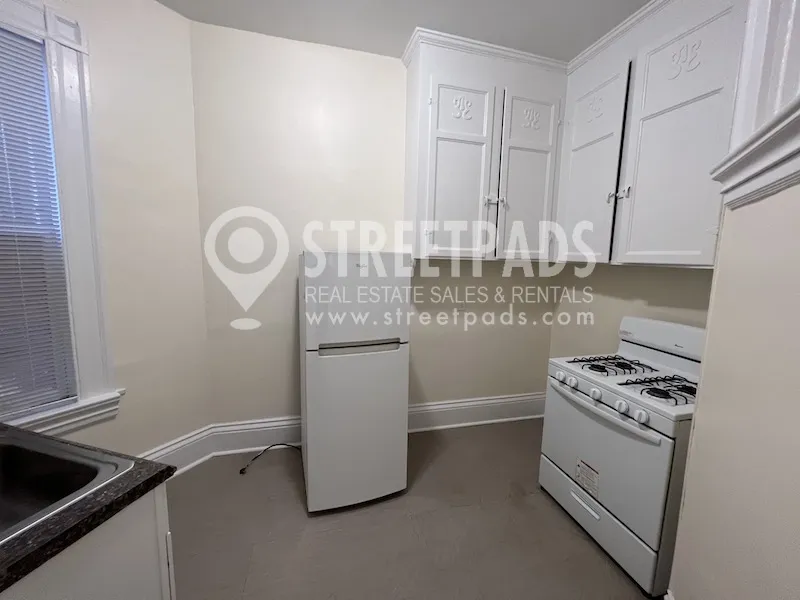 2 Ware St, Mid-Cambridge