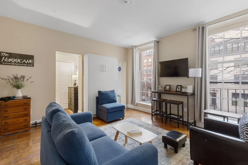 21 Bowdoin St, Beacon Hill