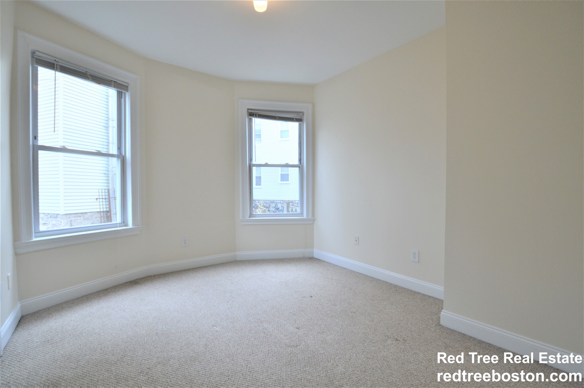 55 Ashford St, Allston