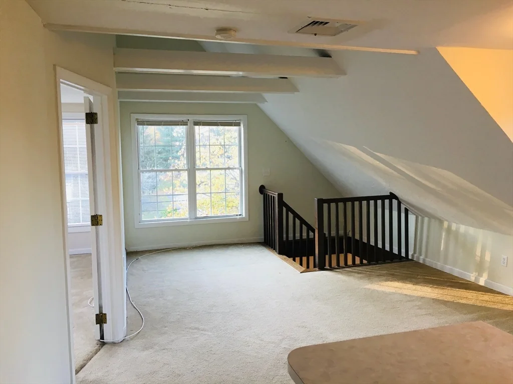 161 Cedar St, Milford