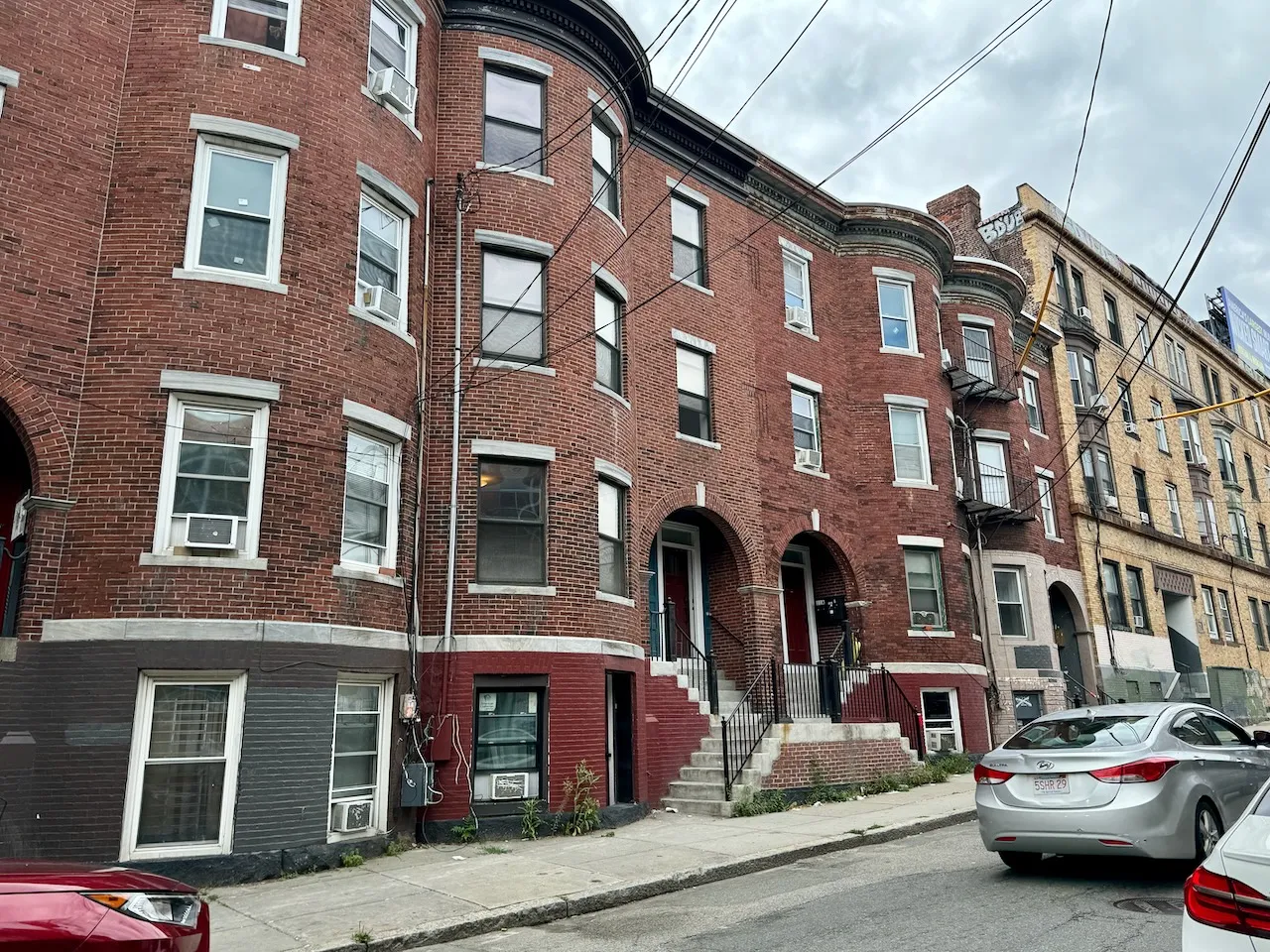 15 Linden St, Allston