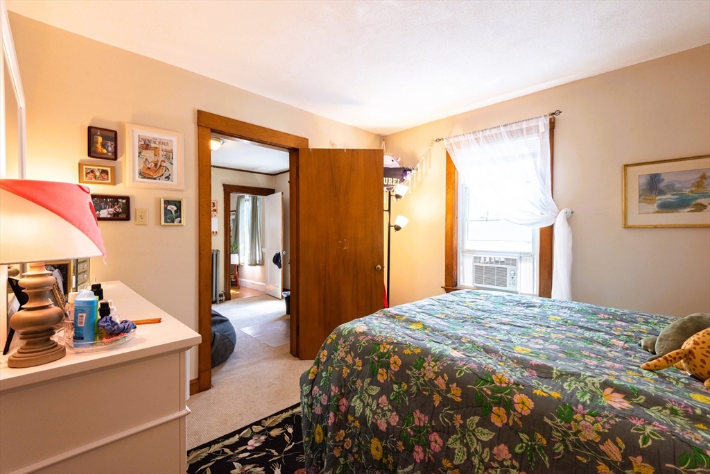 60 Clewley Rd, Medford