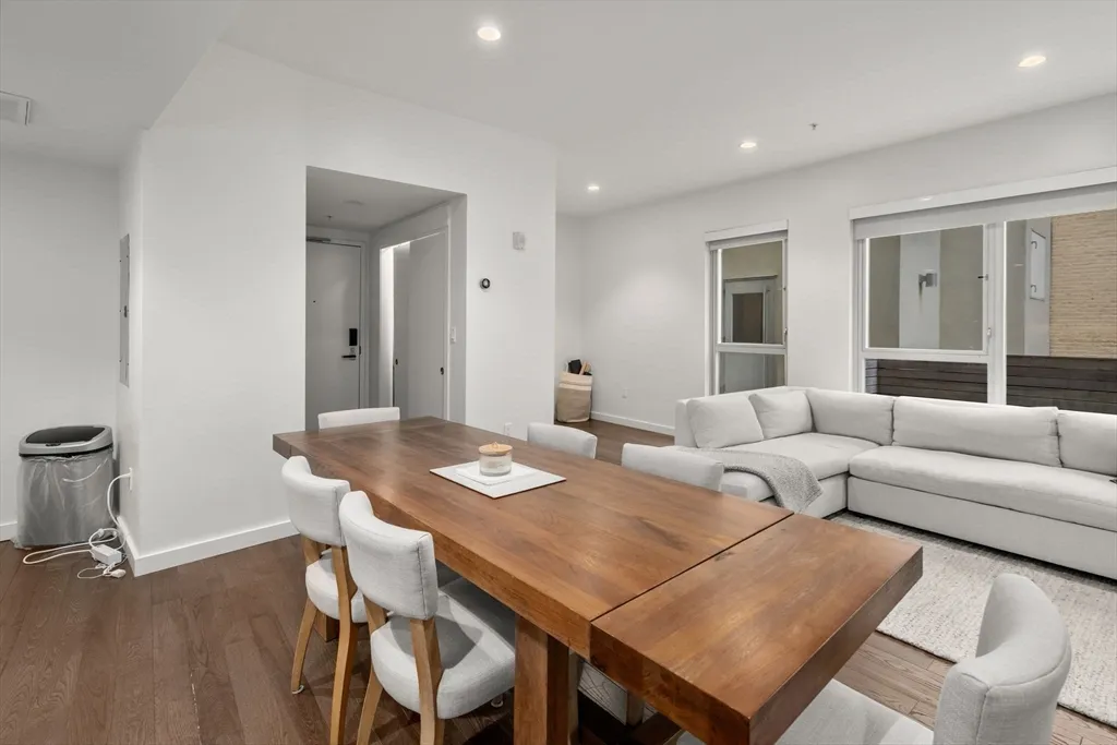 126 Salem, North End