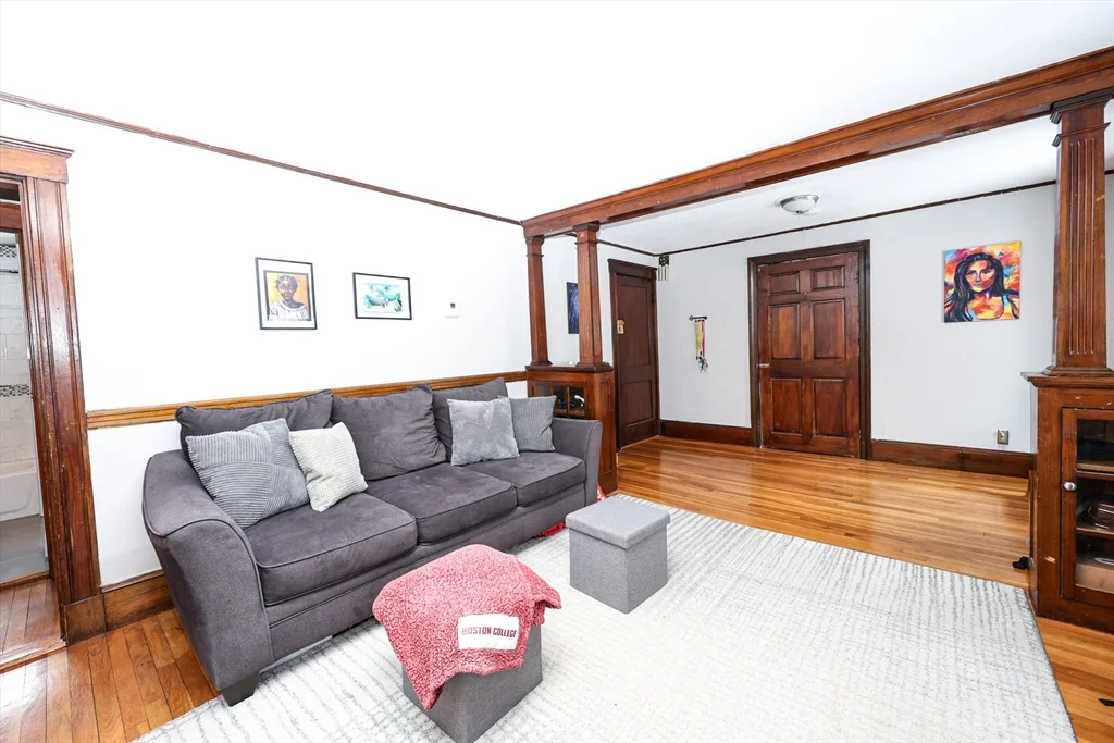 65 Clifford St, Hyde Park