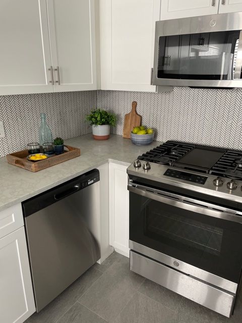 233 Lafayette St, Salem