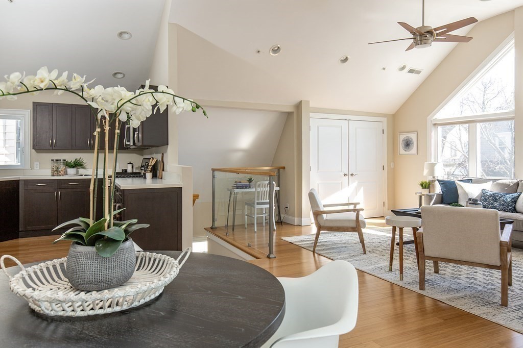 82 Pearson Ave, Powder House Square