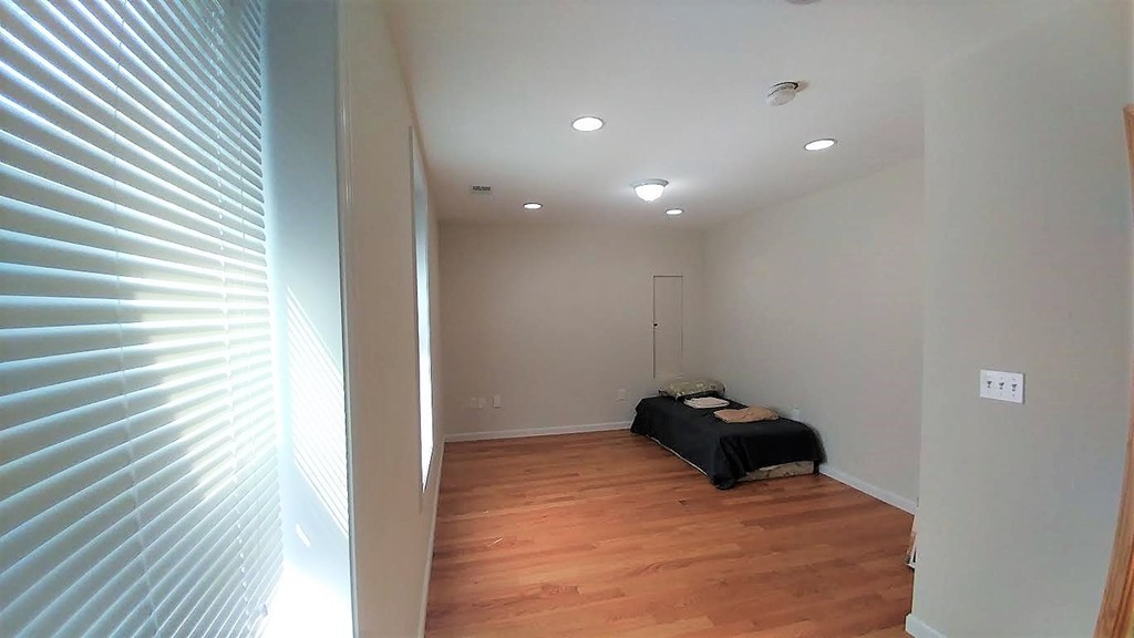 10 Moreland St, Roxbury