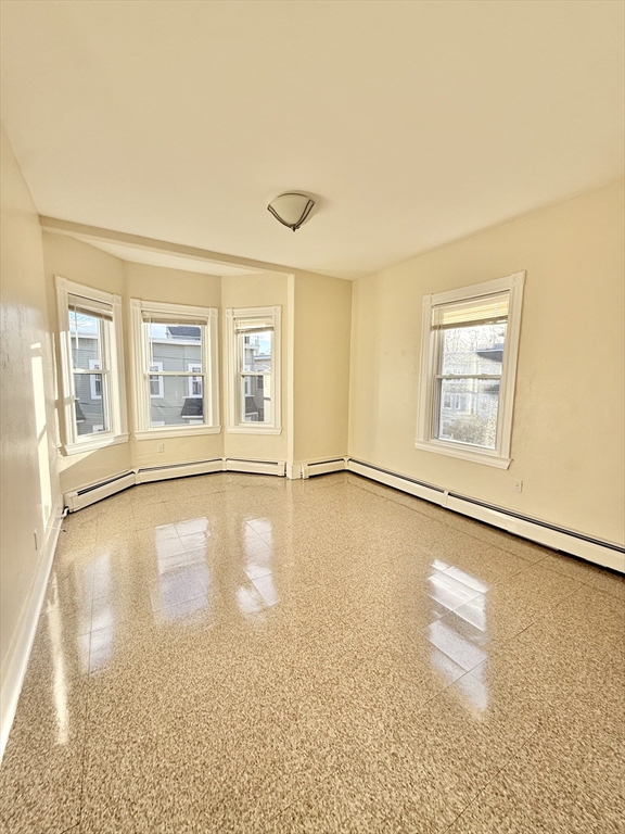 19 Armstrong St, Jamaica Plain